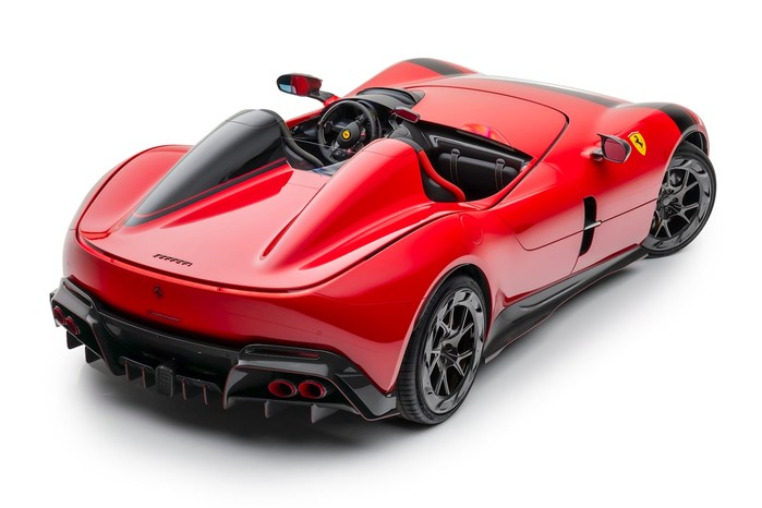 가장 강력한 자연흡기 페라리 ‘만소리 몬자 SP2’