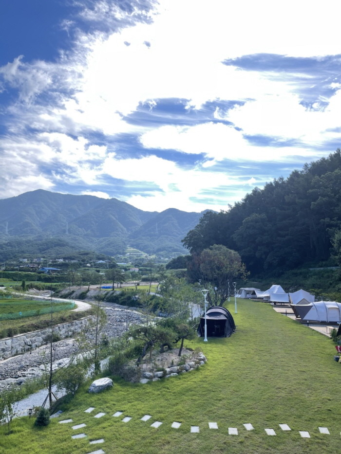 충북 충주시 프리미엄 캠핑장 ‘캠핑에바나나’ GRNAD OPEN